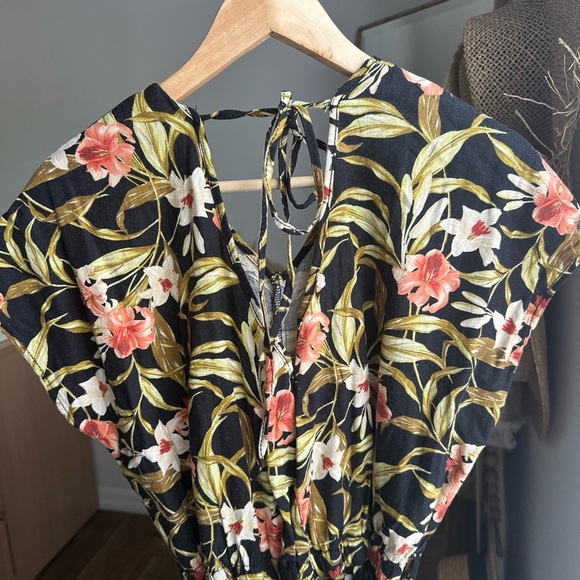 Kensie Floral Jumpsuit with Tie Back - Picture 3 of 5